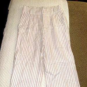 Tan and white Abercrombie wide leg pants xs